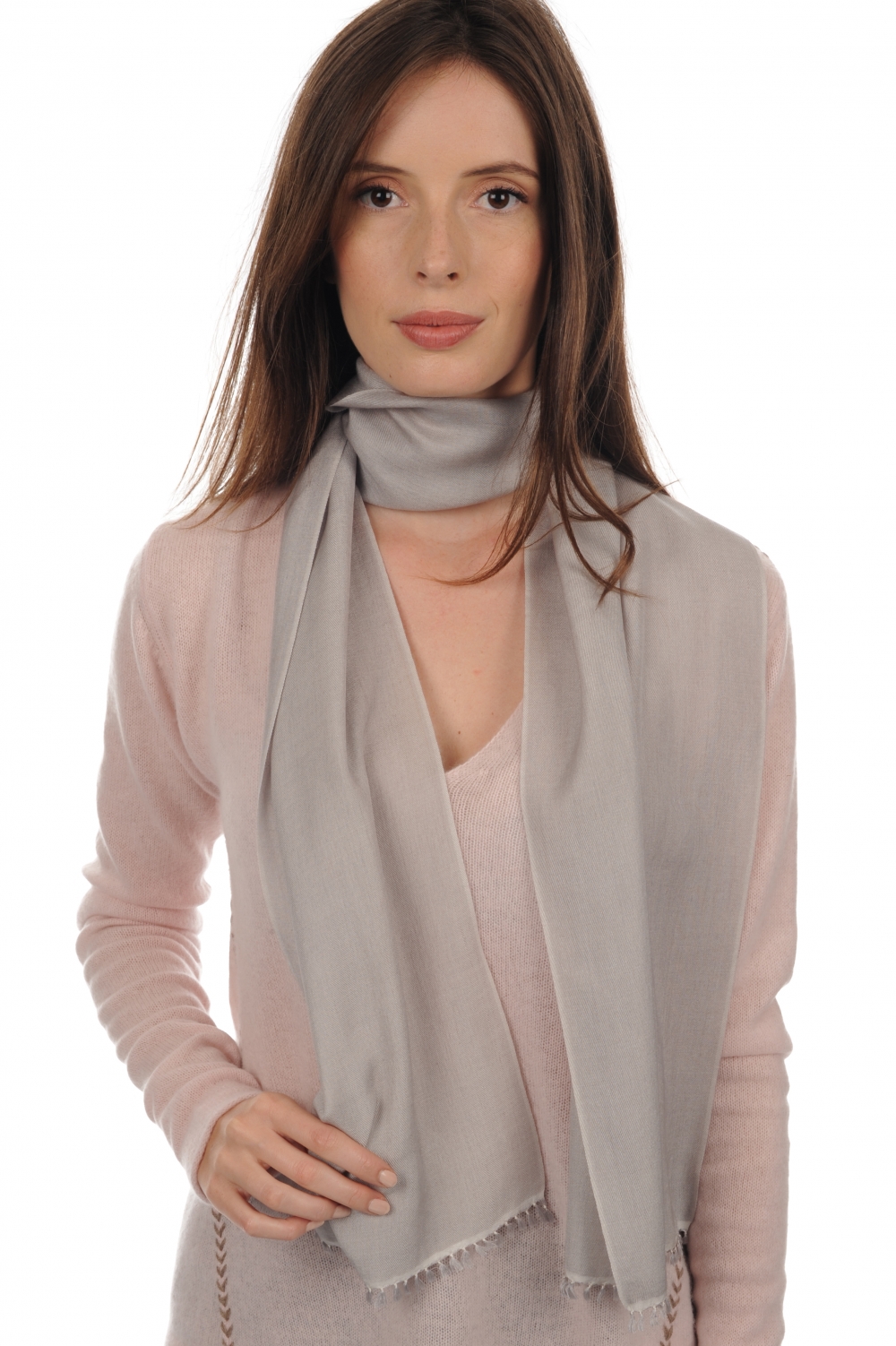 Cachemire et Soie accessoires echarpes cheches scarva gris perle 170x25cm